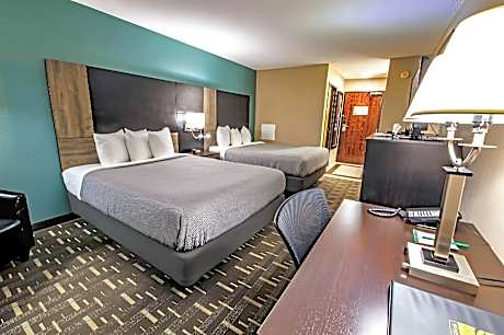 Queen Room with Two Queen Beds - Non-Smoking