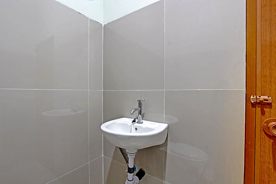 OYO 92428 Samudera Guesthouse