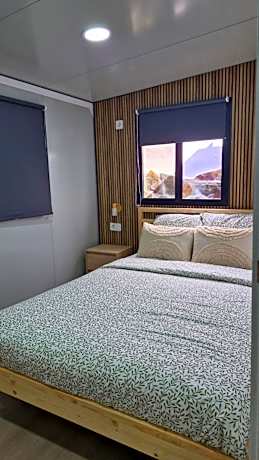 Cottage with Sea View