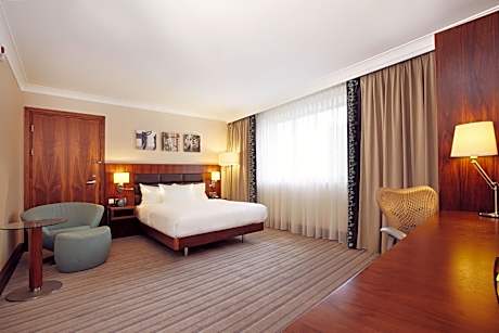 Queen Room - Mobility Access