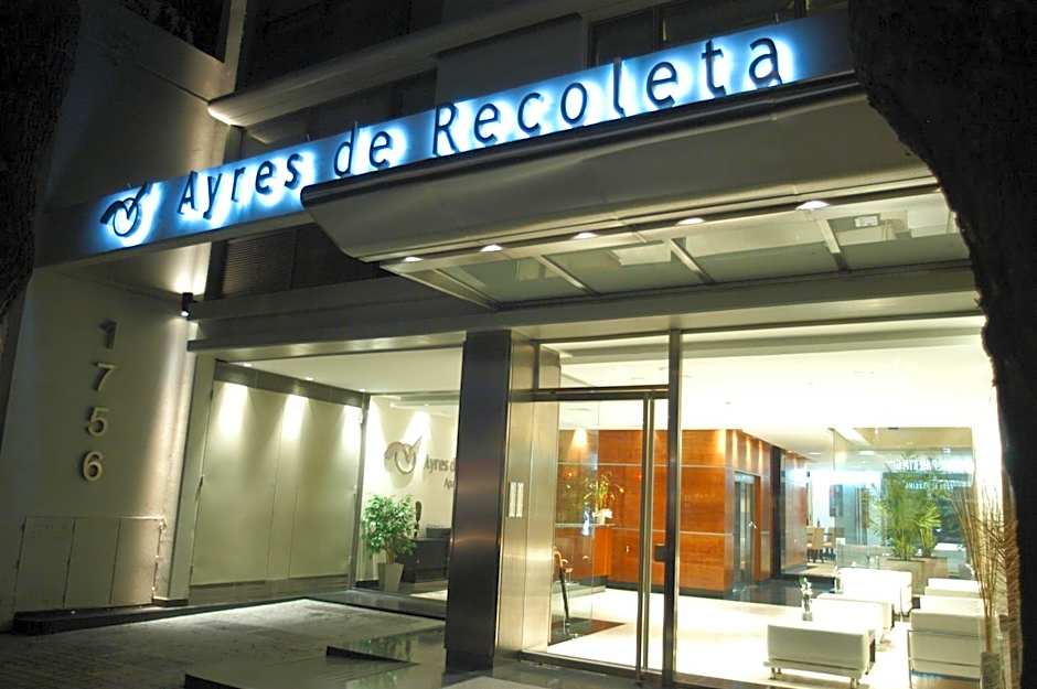 Recoleta Uriburu by Ayres