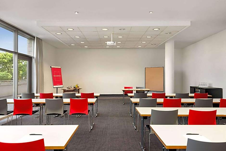 Vienna House Easy by Wyndham Wuppertal