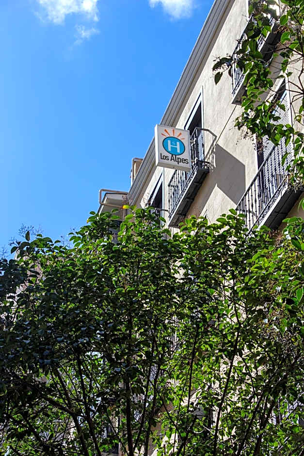 Hostal Los Alpes