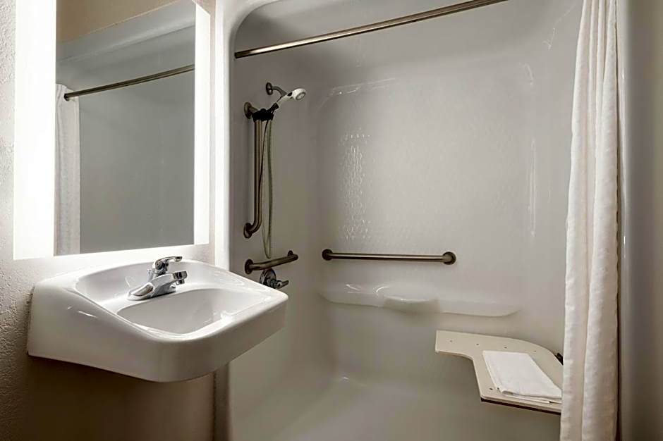 Candlewood Suites Leray-Watertown By IHG