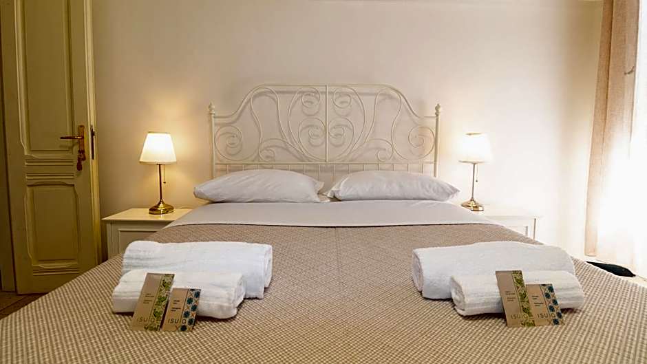 B&B Juighissa Leonora