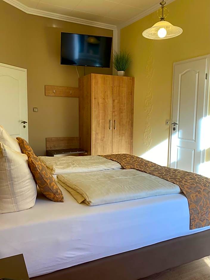 Haus Hohenzollern & Haus 'Ambiente