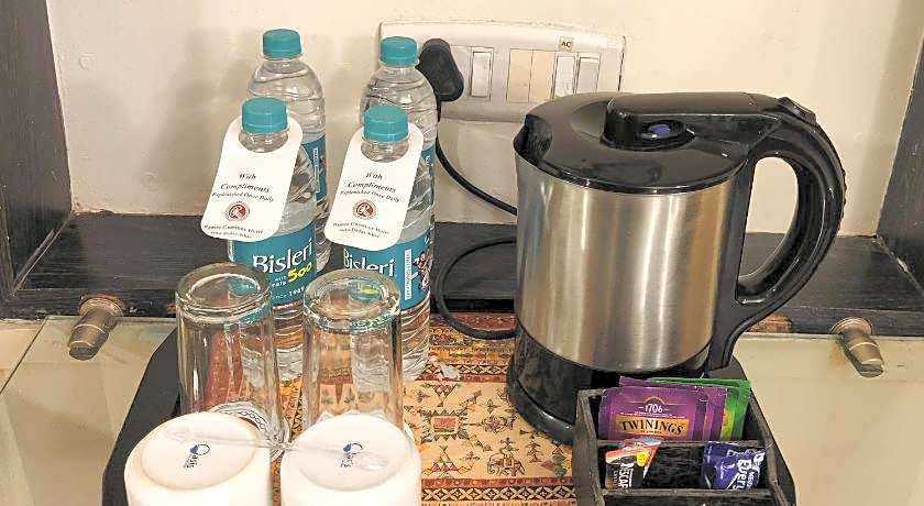 Ramee Guestline Khar Hotel