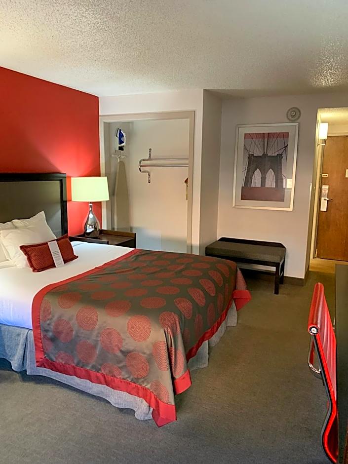 Ramada by Wyndham Marquette
