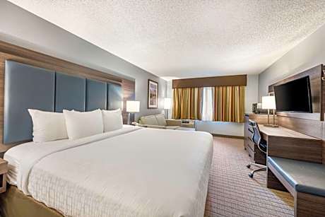 King Room with Sofabed