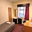 Hotel Waterloo & Backpackers