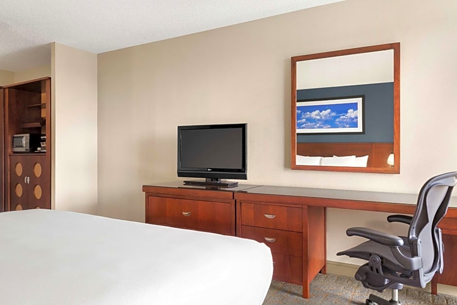 DoubleTree by Hilton Hotel Dallas - DFW Airport North