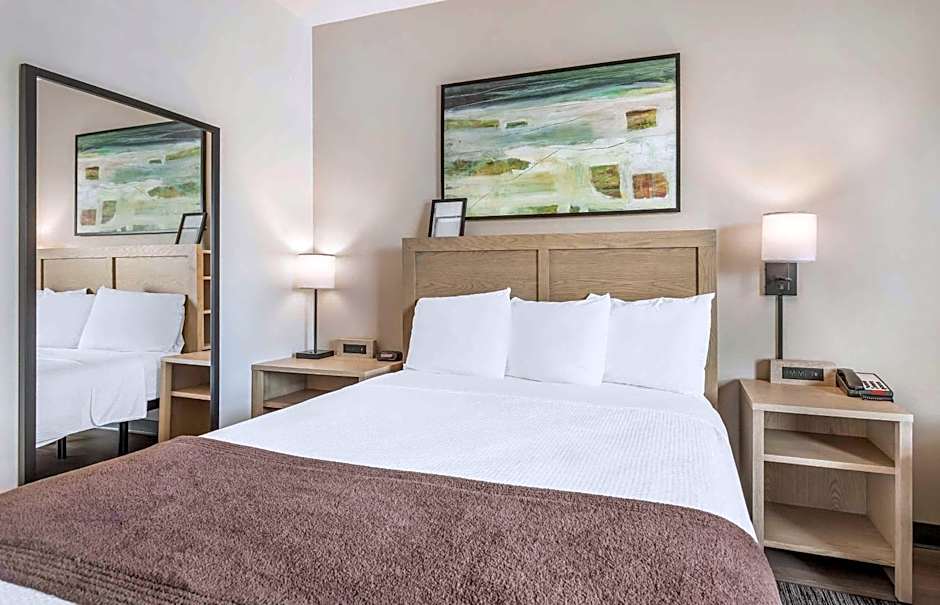 Extended Stay America Suites - Long Island - Melville