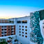 The Hiatus Clearwater Beach, Curio Collection by Hilton
