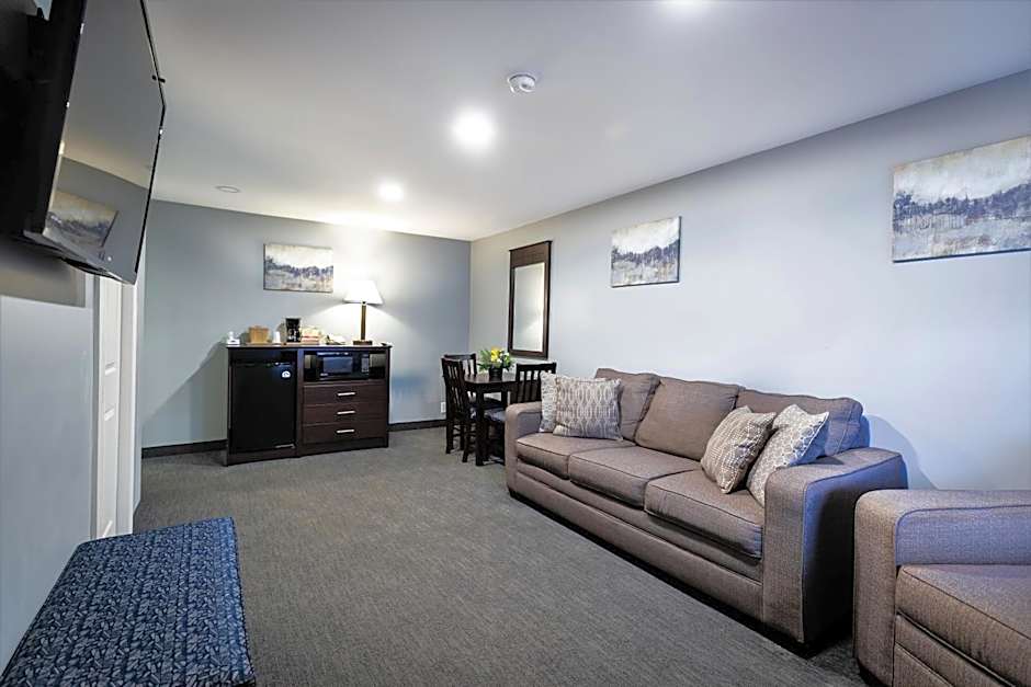 Mt. Madison Inn & Suites