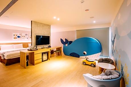 Deluxe Quadruple Room