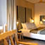 MOB HOTEL Cannes