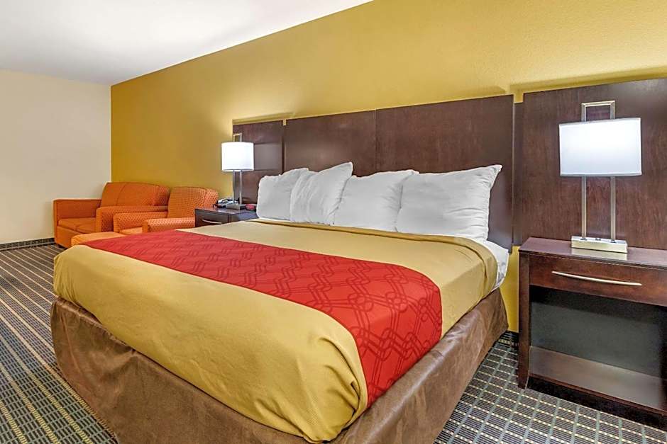 Econo Lodge Brunswick Travel Center