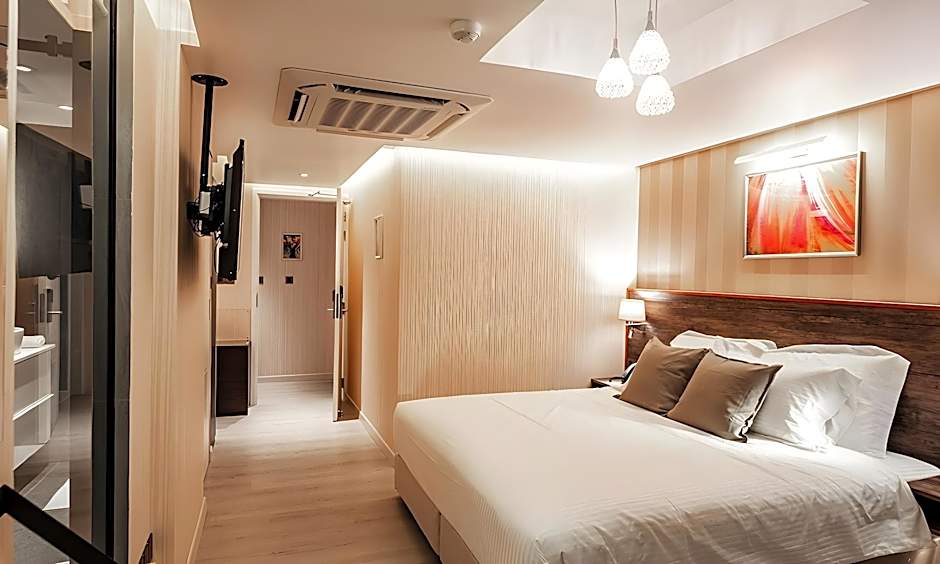 Amina Residency - Luxury Stay