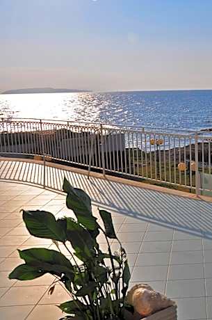 Triple Room with Sea View