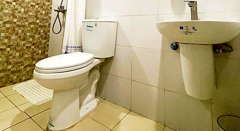 Lea Robert Hotel Angeles Pampanga by RedDoorz