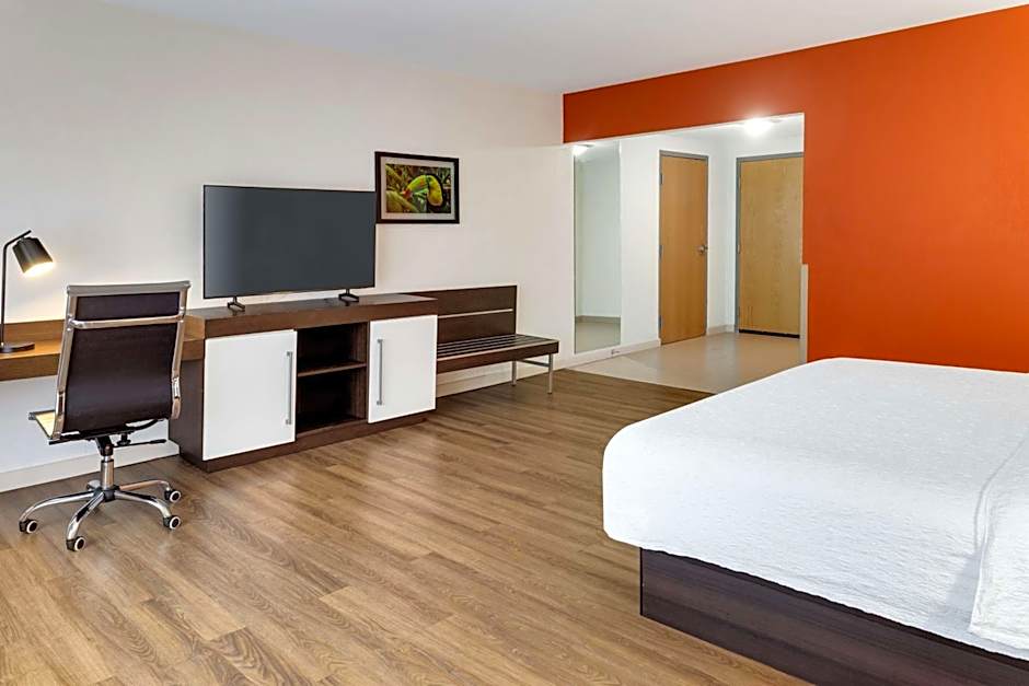 Hampton Inn By Hilton & Suites Airport-San Jose