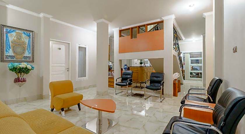 RedDoorz near Taman Makam Pahlawan Cikutra