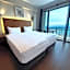 8 Rooms Hotel