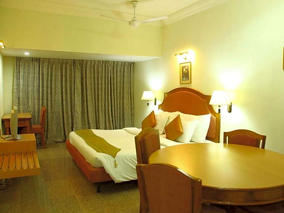 Saj Lucia Hotel