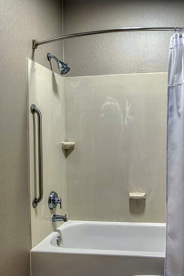SpringHill Suites by Marriott Lawrence Downtown