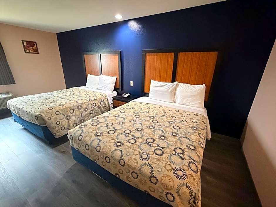 Paradise Inn & Suites