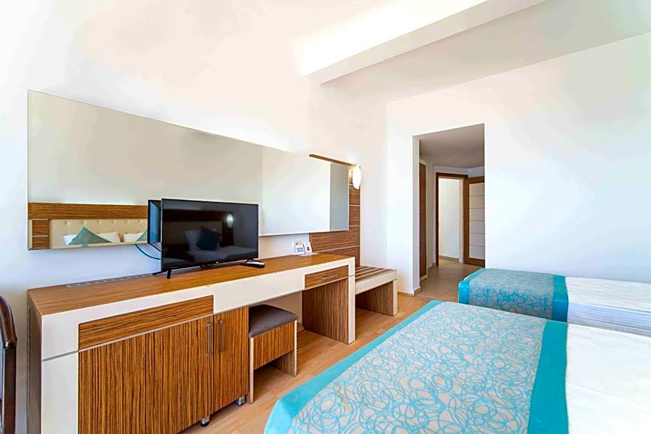 Blue Diamond Alya Hotel