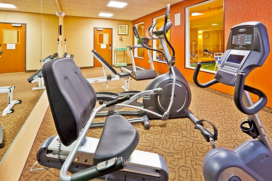 Holiday Inn Express Hotel & Suites-Magee By IHG