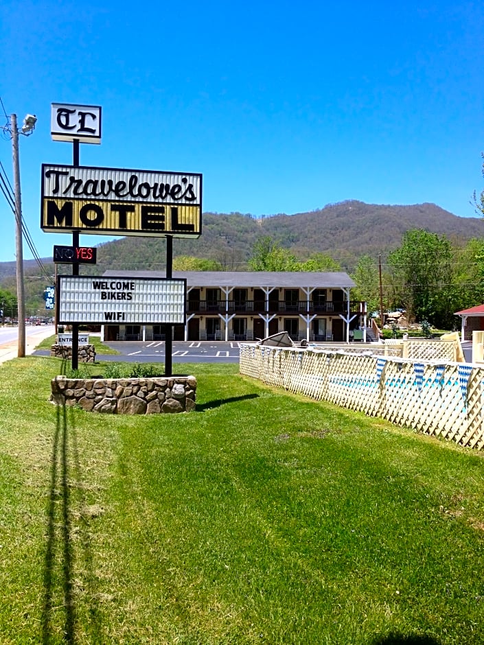 Travelowe's Motel