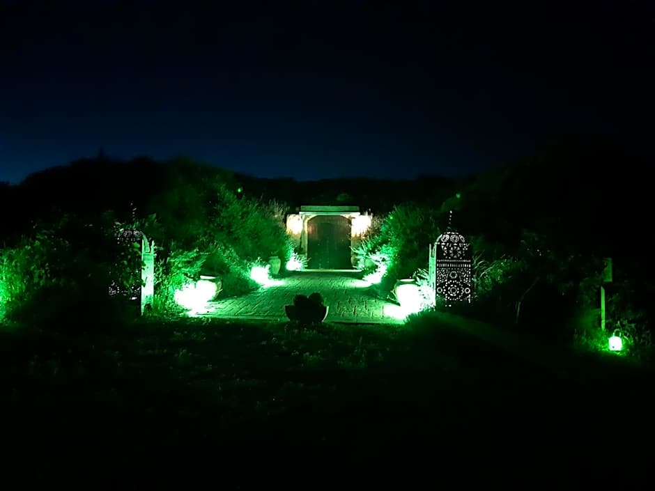 Hotel Cueva Tardienta Monegros-Adults Only