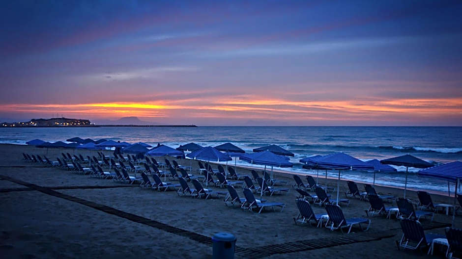 La Stella Suites