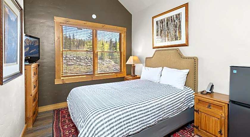 Mountain Lodge Telluride