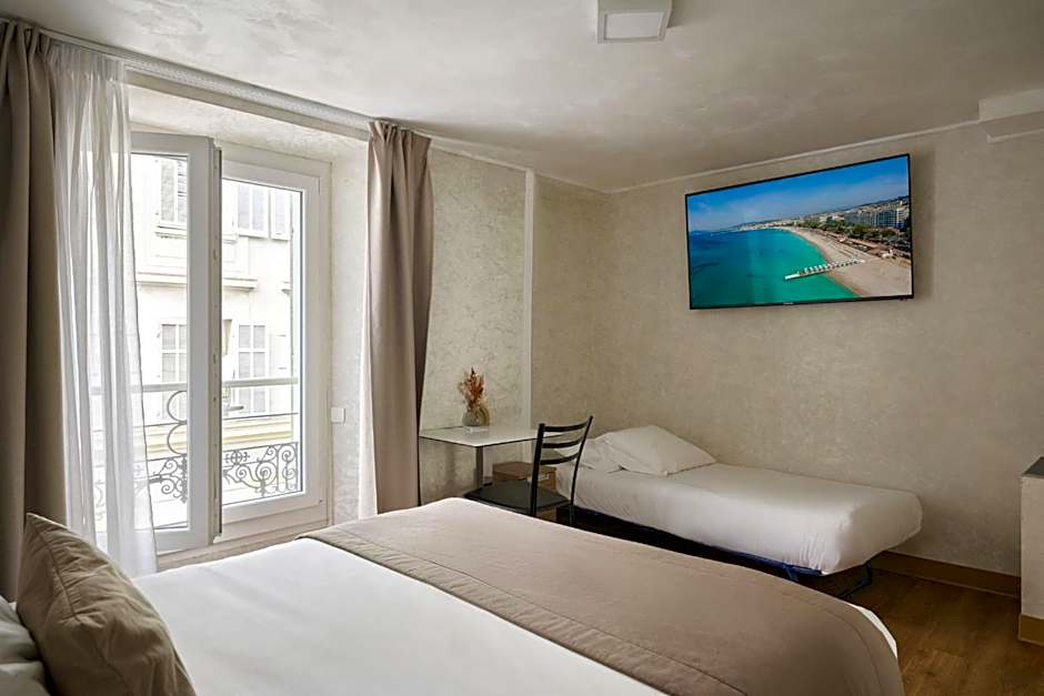 Hotel Des Congres Et Festivals