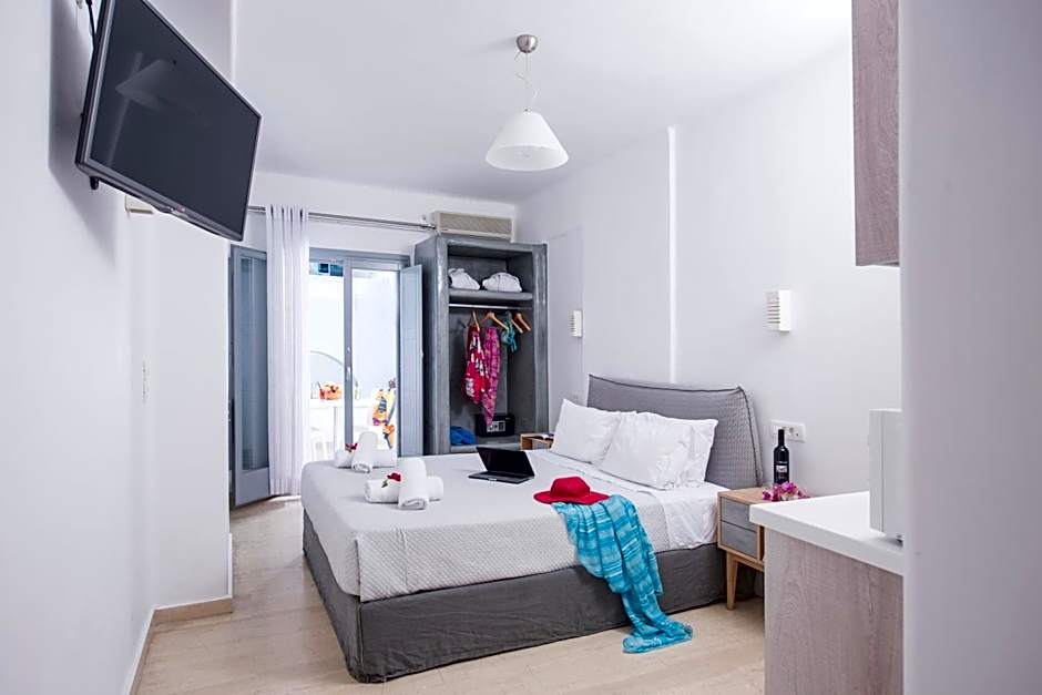 Blue Waves Suites & Apartments