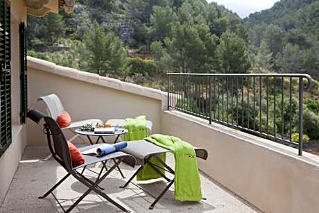 Junior Suite with Spa Access