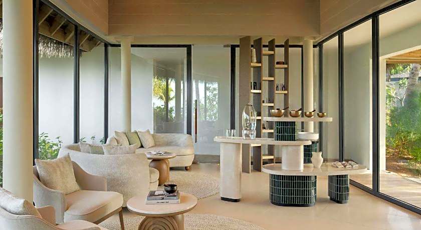 SO/ Maldives