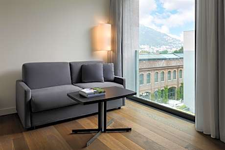 Hilton Lake Como