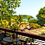 Lipe Banyan Apartments