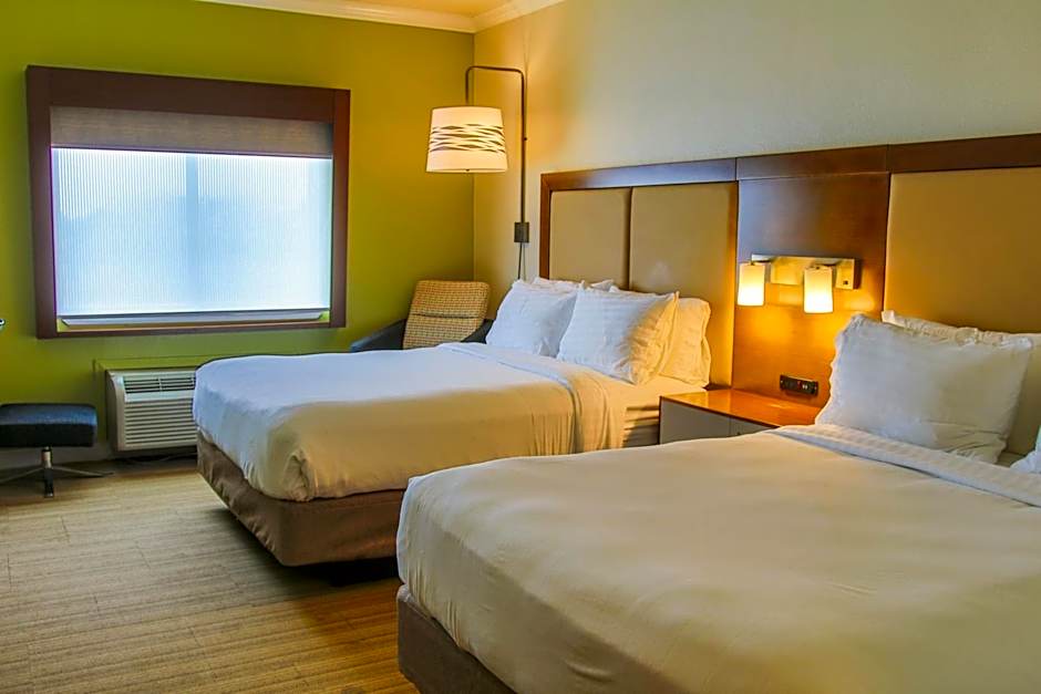 Holiday Inn Express Hotel & Suites Mount Pleasant By IHG