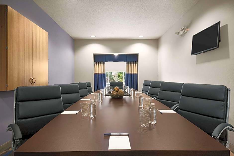 Microtel Inn & Suites By Wyndham Lynchburg