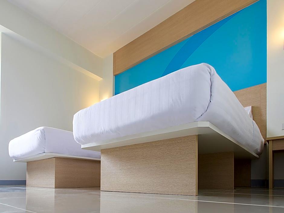 HOP INN Chiang Rai Clock Tower