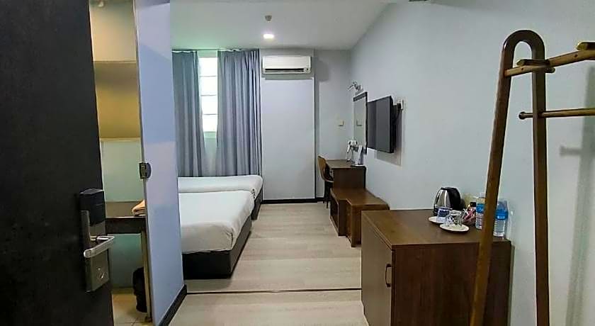 Prince Hotel