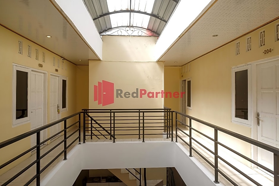 Wisma Fortuna Syariah Mitra By RedDoorz – Sukoharjo, SD