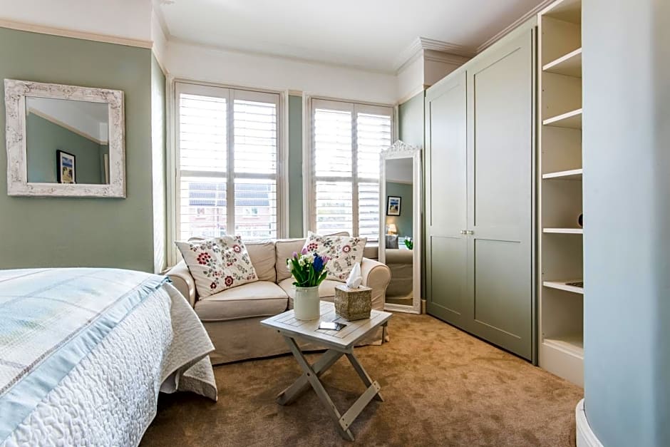 April House Weybridge - Boutique Guesthouse