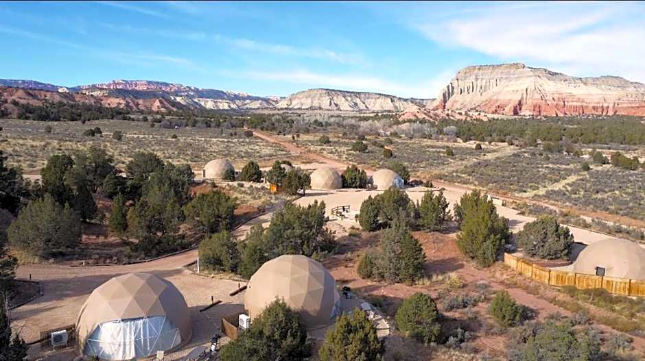 Bryce Glamp And Camp