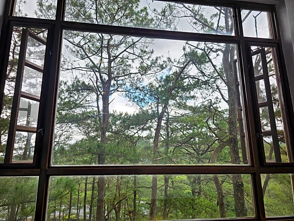 The Forest Lodge at Camp John Hay with balcony privately owned unit with parking